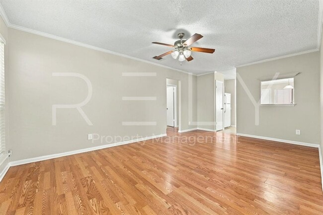 Building Photo - 205 W William Cannon Dr