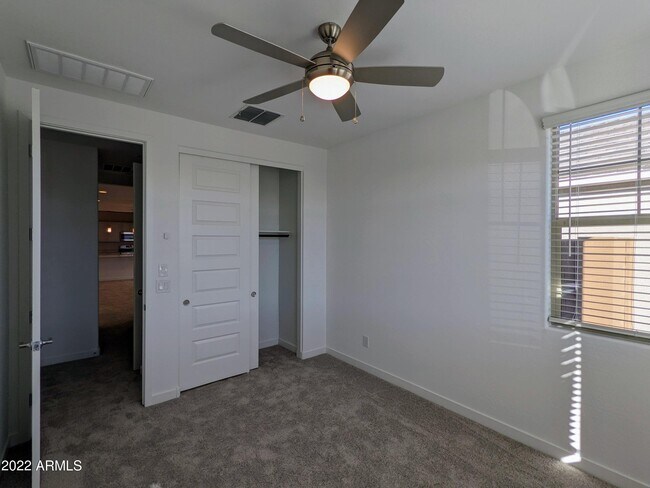 Building Photo - 16846 W Las Palmaritas Dr