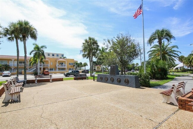 Building Photo - 1329 Nantucket Rd