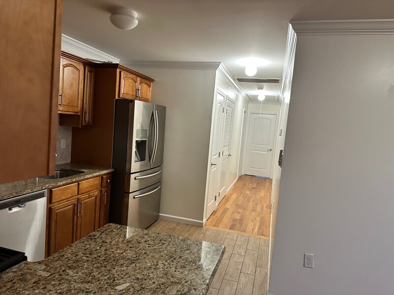 Building Photo - 452 Fulton St