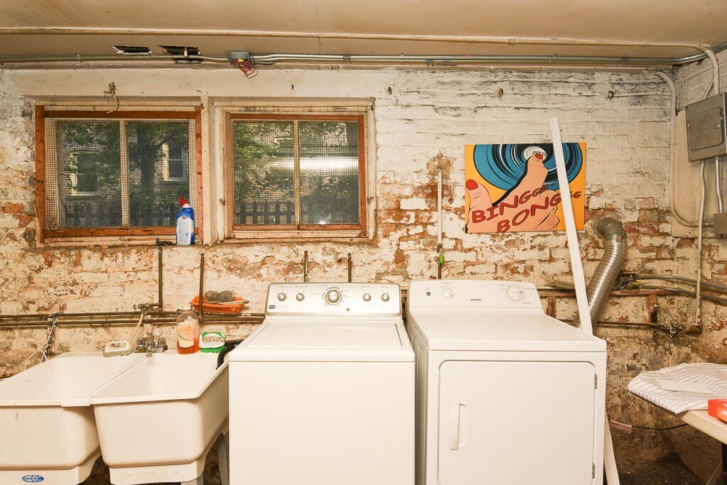 Building Photo - 2738 N Central Park Ave