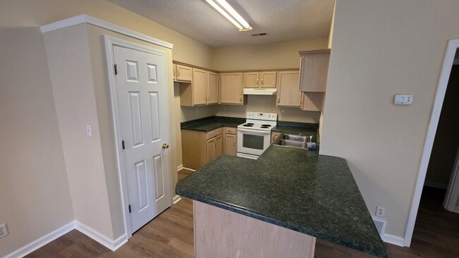 Building Photo - 3983 Gavick Dr