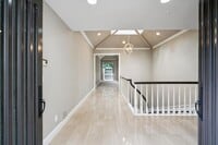 Building Photo - Elegant Los Altos Townhouse Near Redwood Grove & Shoup Park