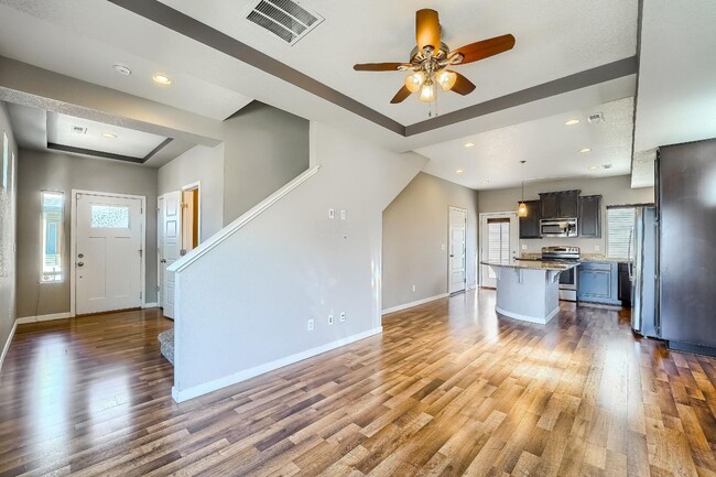 Building Photo - 3 Bedroom single family home in Denver