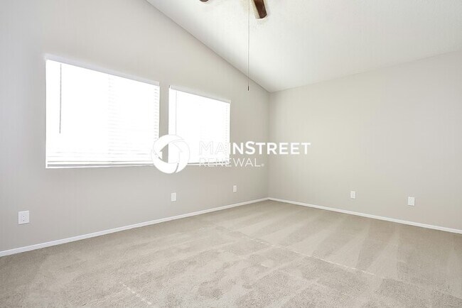 Building Photo - 4 Bedroom Pet-Friendly Home in LAS VEGAS, NV with Main Street Renewal