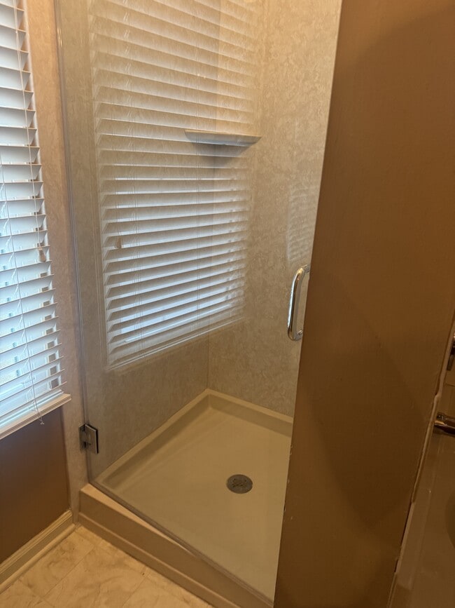 Building Photo - 916 Palomino Ln