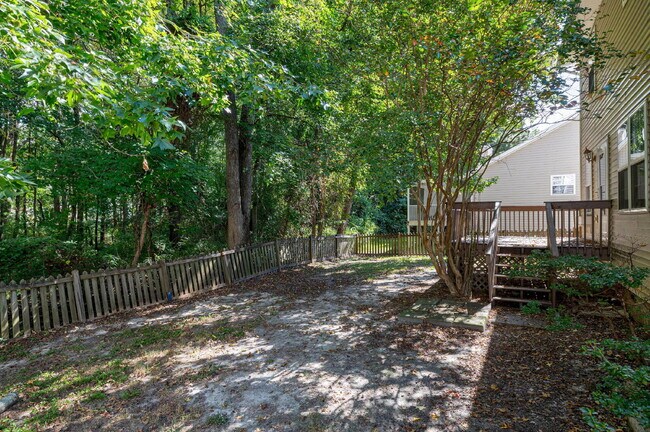 Building Photo - 520 Wyndham Dr
