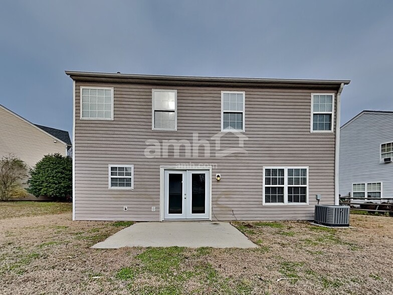 Building Photo - 8849 Laurel Run Dr