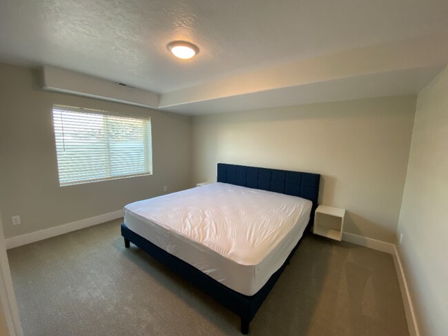 Building Photo - 1935 N 4100 W