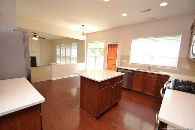 Building Photo - 2031 Addenbrock Dr