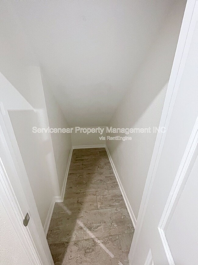 Building Photo - 11634 Woodleaf Dr