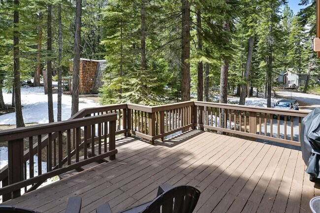 Building Photo - Woodacre Ski Lease
