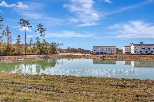 Building Photo - 790 Ridgley Dr