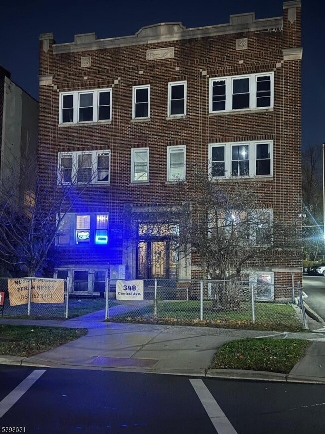 Building Photo - 348 Central Ave