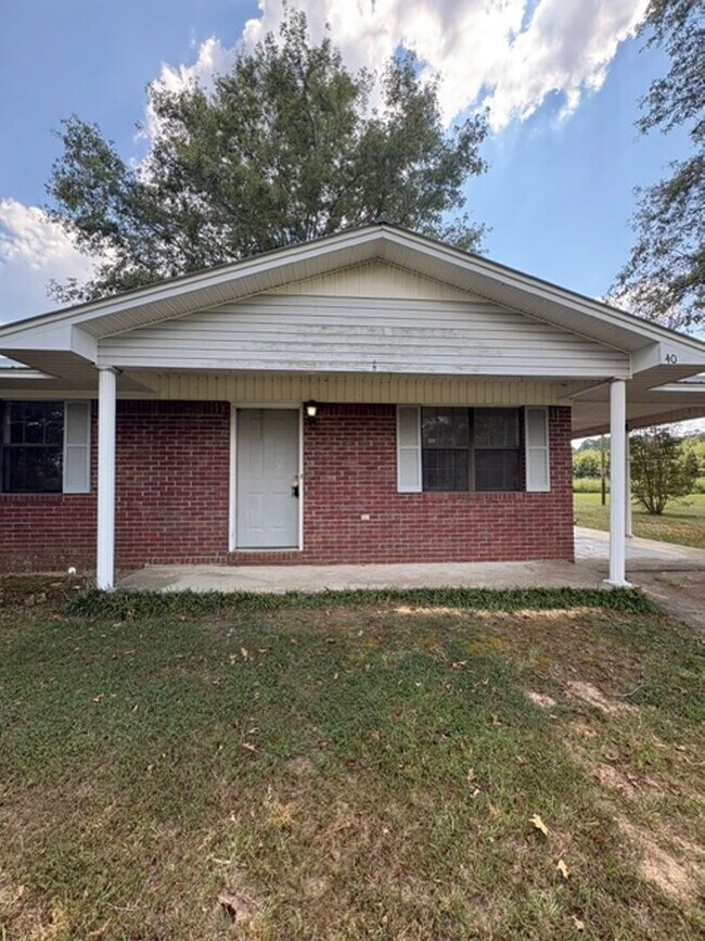 Building Photo - 40 Yarber St