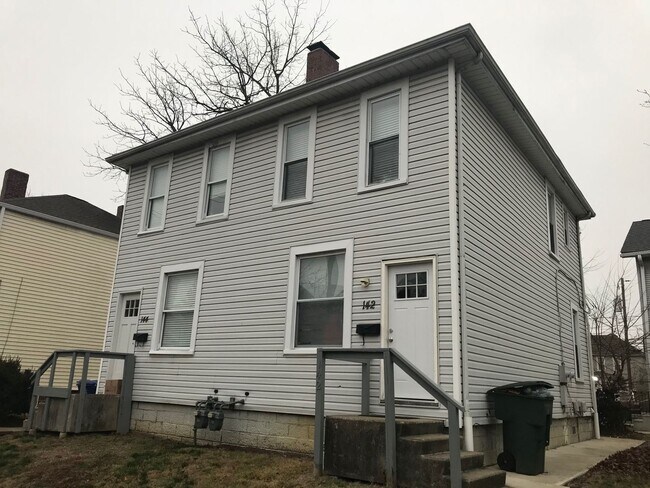 Building Photo - 142-144 W. Norwich Ave.