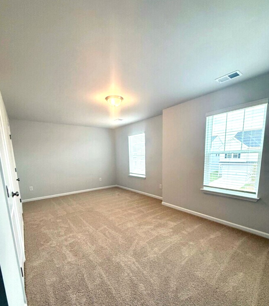 A Huge second Master upstairs - 306 Poinsett Bridge Way