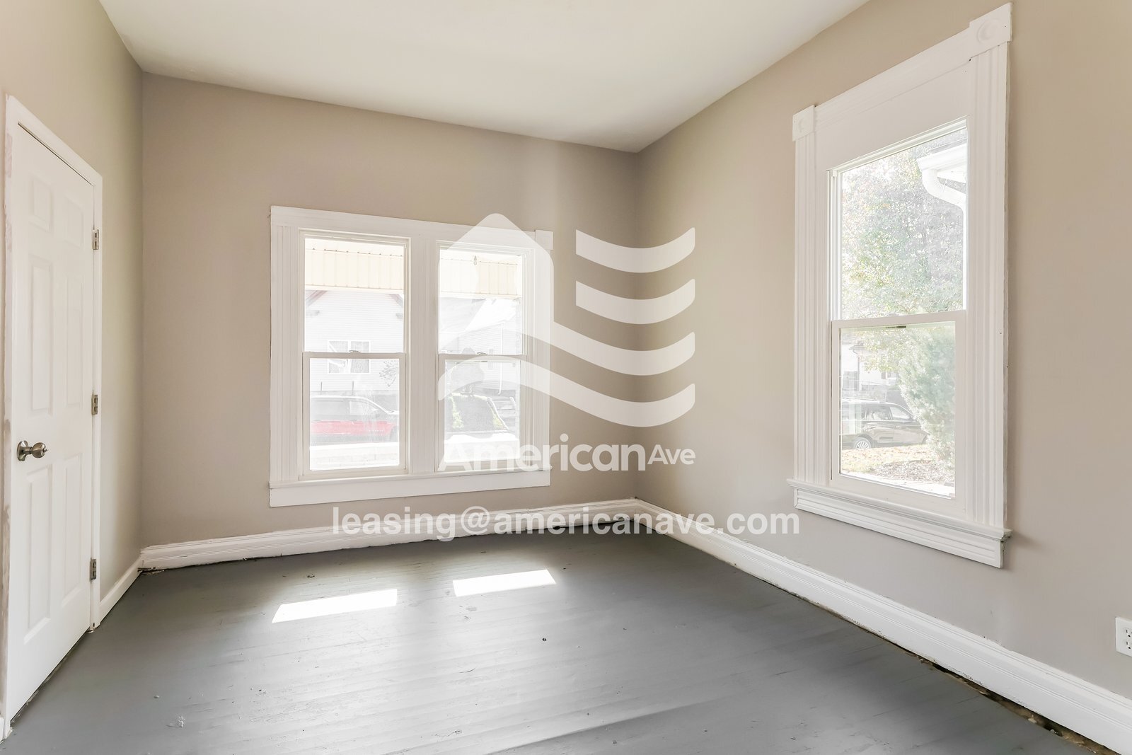 Building Photo - 603 E Oak St