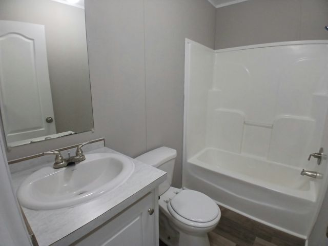 Building Photo - 13734 Kent State Ave