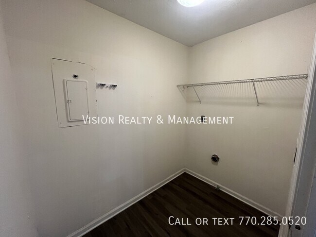 Building Photo - 153 Carroll Cir