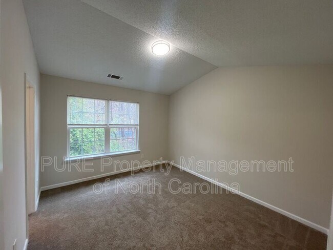 Building Photo - 5285 Ficus Tree Ln