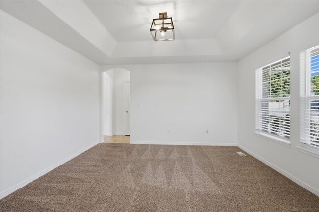 Building Photo - 3053 E Calabria Dr