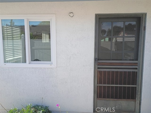 Building Photo - 947 E Cypress Ave