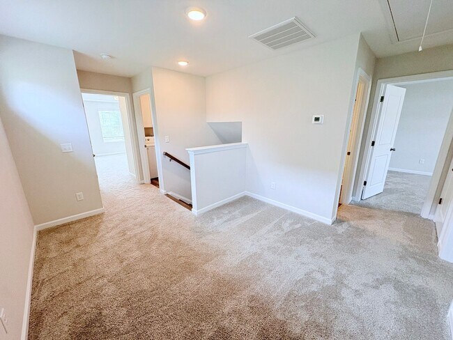 Building Photo - 101 Brown Cir