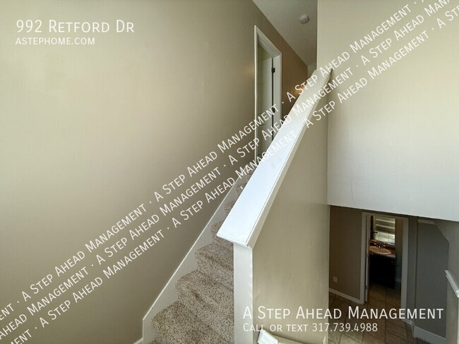 Building Photo - 992 Retford Dr