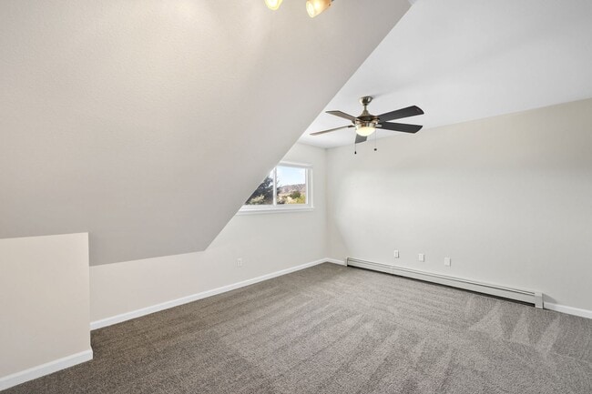Building Photo - 4744 Edison Ln