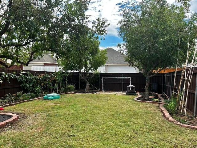 Building Photo - 4420 Lansbury Ln