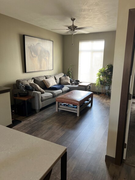 Building Photo - 236 E Residence Pl