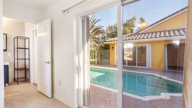 Building Photo - 19820 SW 7th Pl