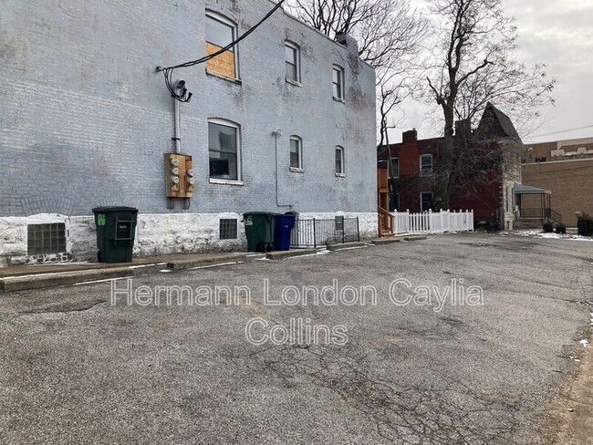 Building Photo - 5190 Enright Ave
