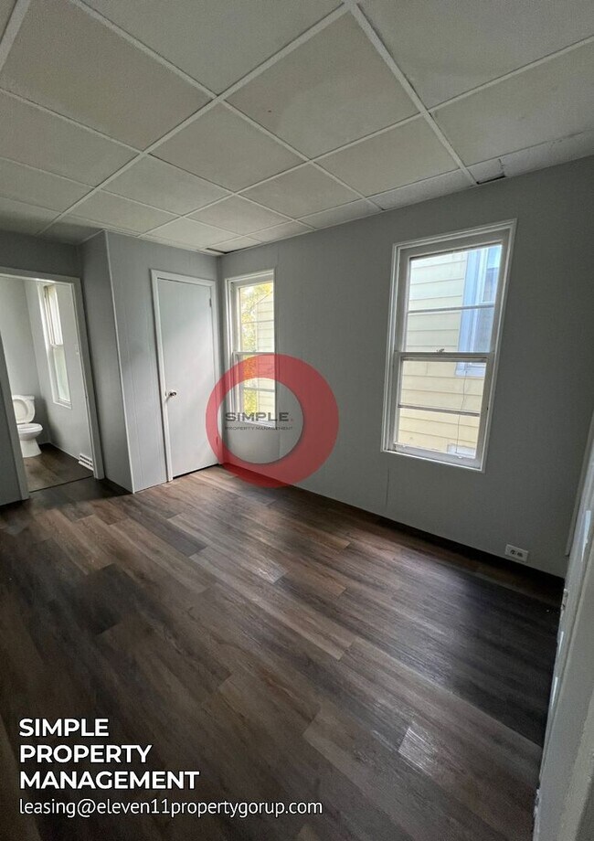 Building Photo - 1239 Greenwich St