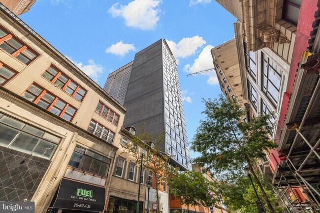 Building Photo - 1213 Walnut St