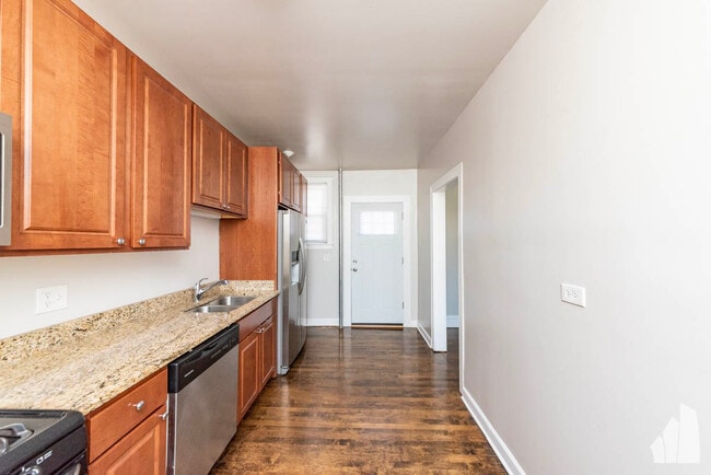 Building Photo - 5075 N Wolcott-1