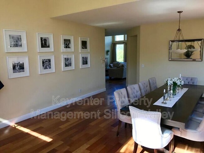 Building Photo - 3825 Venus Ct