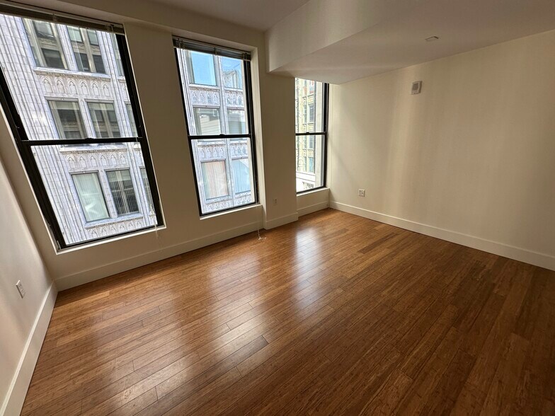 Building Photo - 19 Winter St