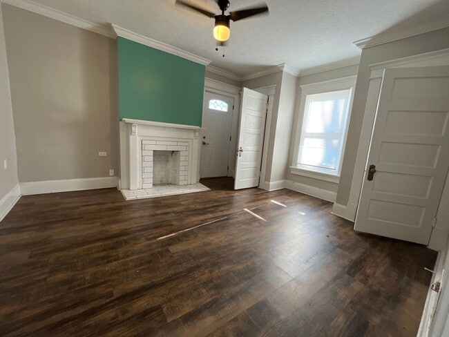 Building Photo - 1623 Franklin Park S