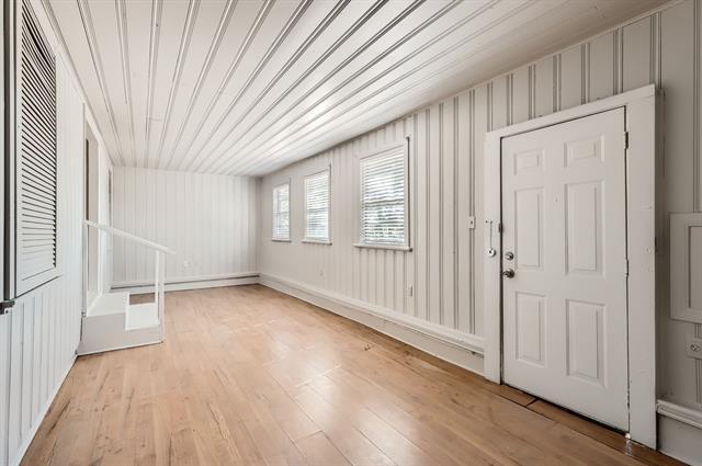 Building Photo - 224 E Boyd St