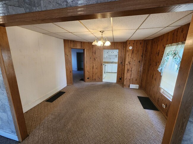 Building Photo - 207 7th Ave