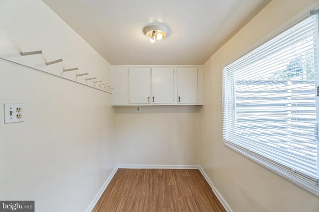 Building Photo - 4031 Pechin St