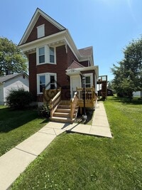 Building Photo - Beautiful apartment in Bradley
