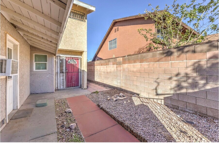 Building Photo - 4420 Shalimar Ave