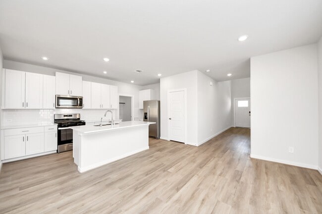 Building Photo - 6808 Hart Oak Ct