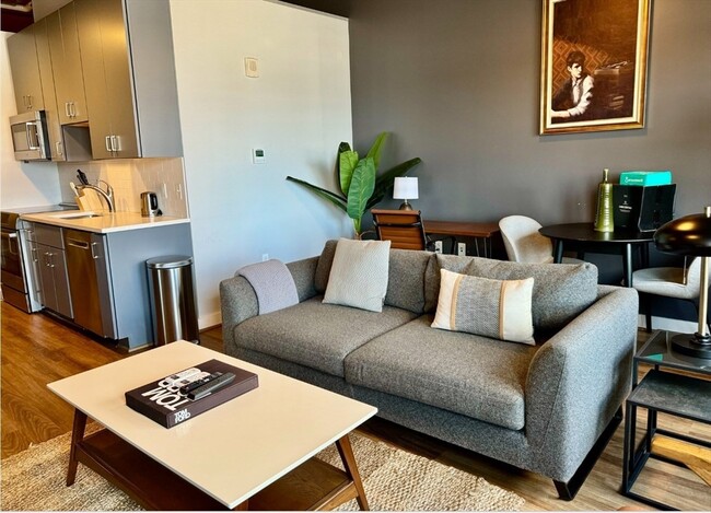 Building Photo - 63 Melcher St