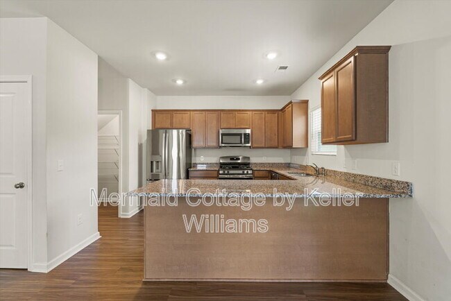 Building Photo - 46 Cedarwood St