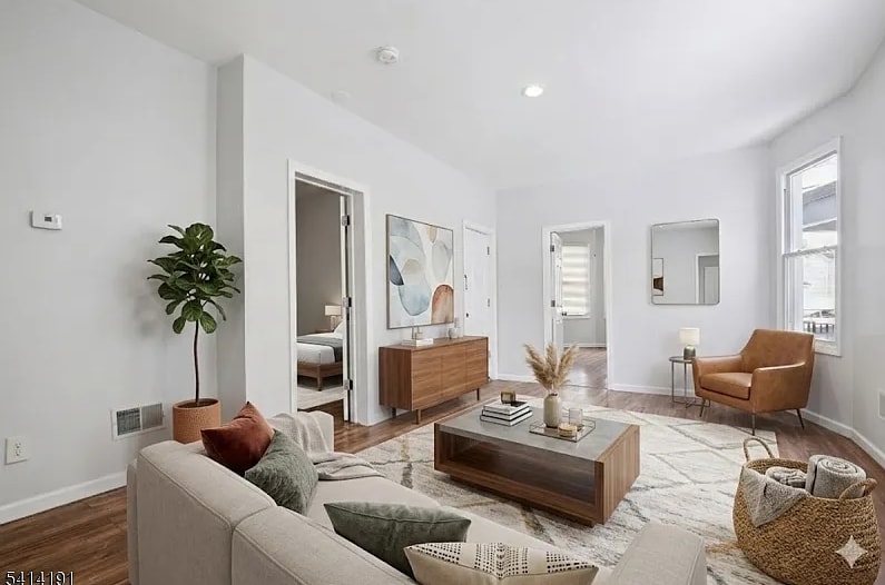 Living Room - 750 S 17th St