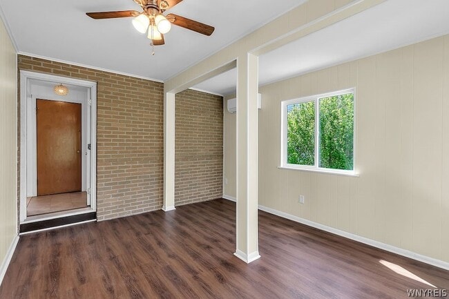 Building Photo - 69 Berryman Dr